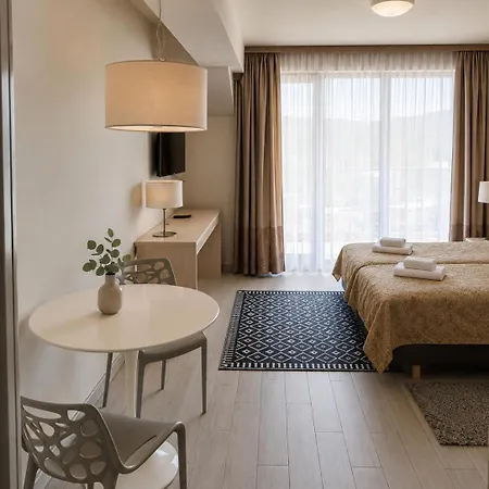 Czarna Gora 33 * Sienna (Klodzko)
